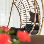 Appartamento Beautiful With Balcony And Parking By Renters