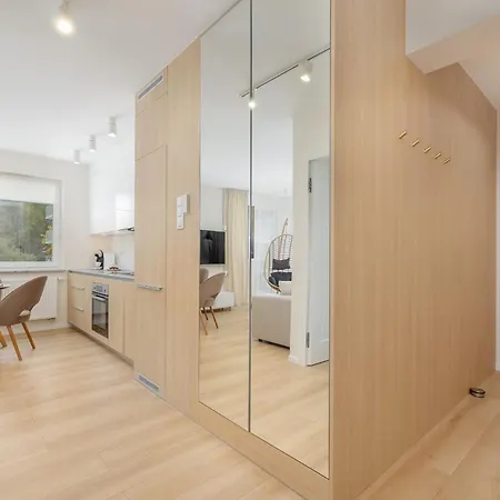 Beautiful With Balcony And Parking By Renters Daire